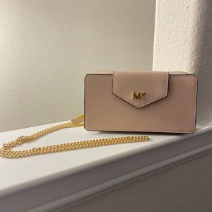 Michael Kors Phone Crossbody Bag